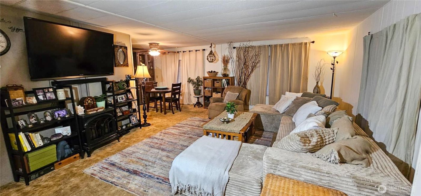 1540 Maple Lane #29, Kent, WA 98030