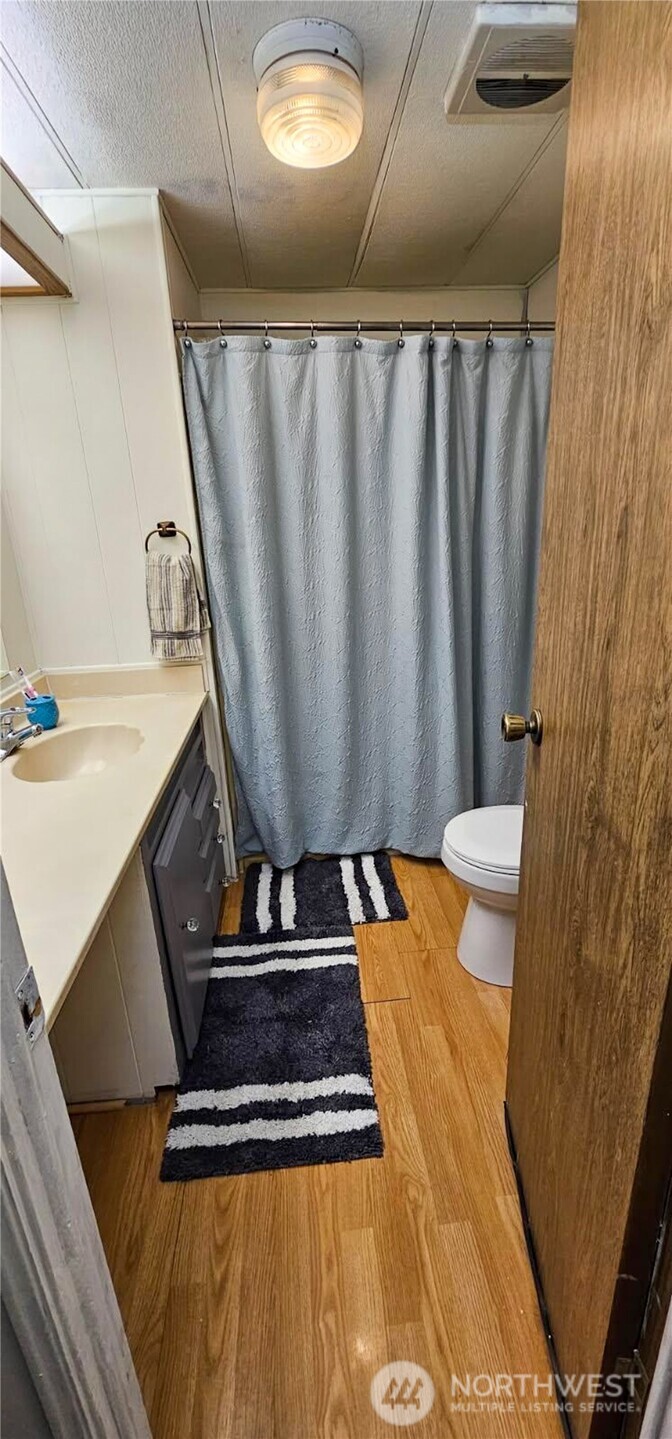 1540 Maple Lane #29, Kent, WA 98030