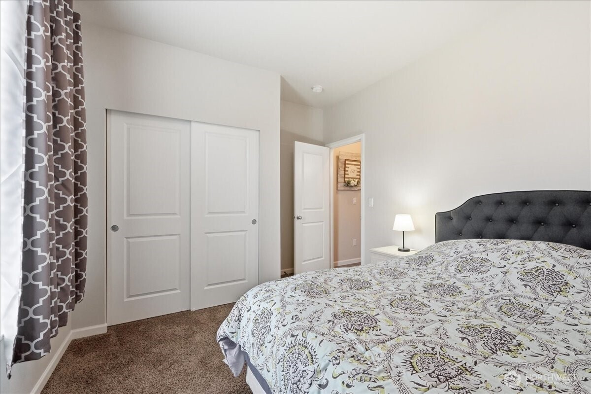 9939 Justman Street SE, Yelm, WA 98597