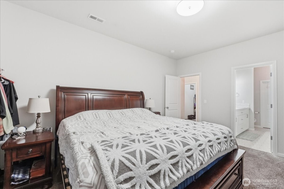 9939 Justman Street SE, Yelm, WA 98597