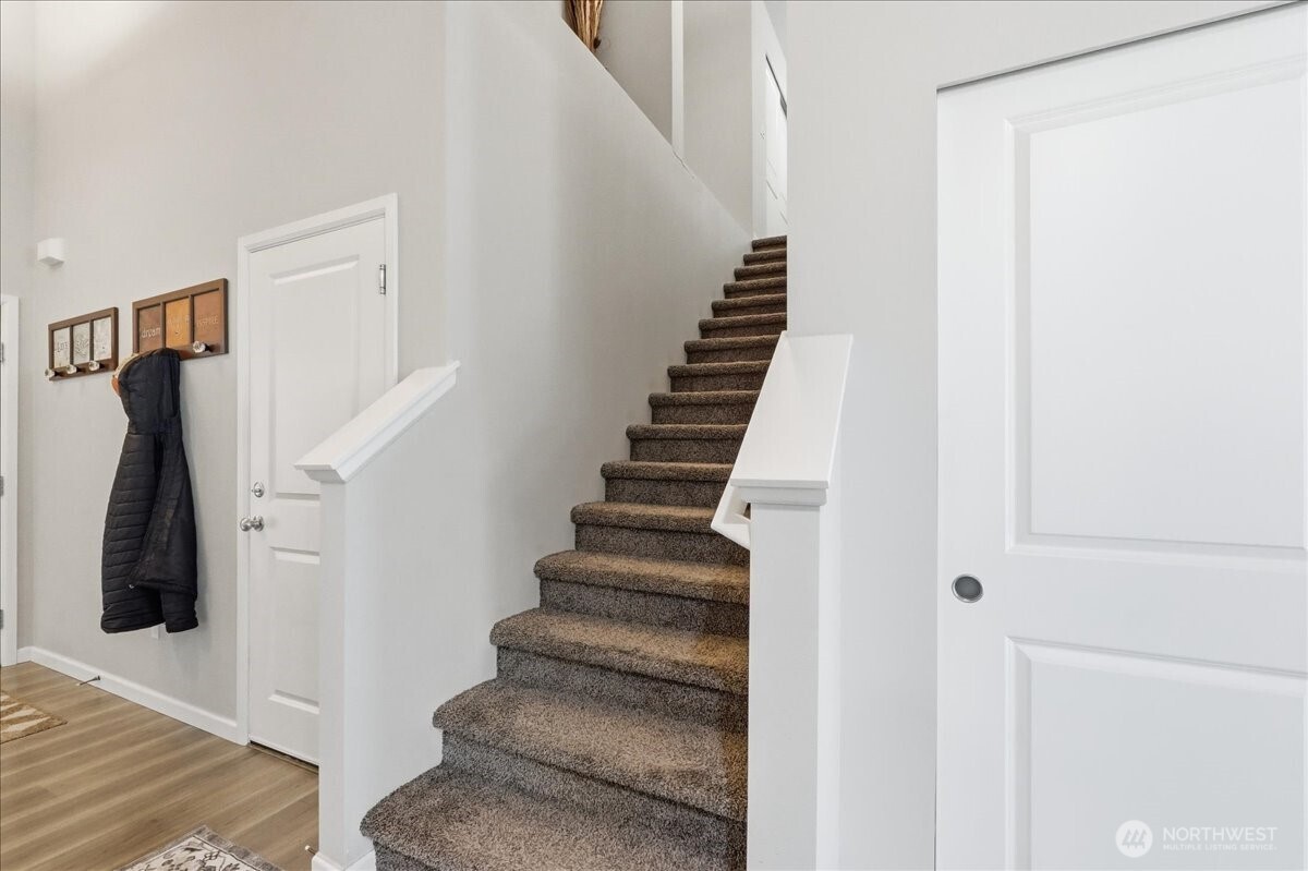 9939 Justman Street SE, Yelm, WA 98597