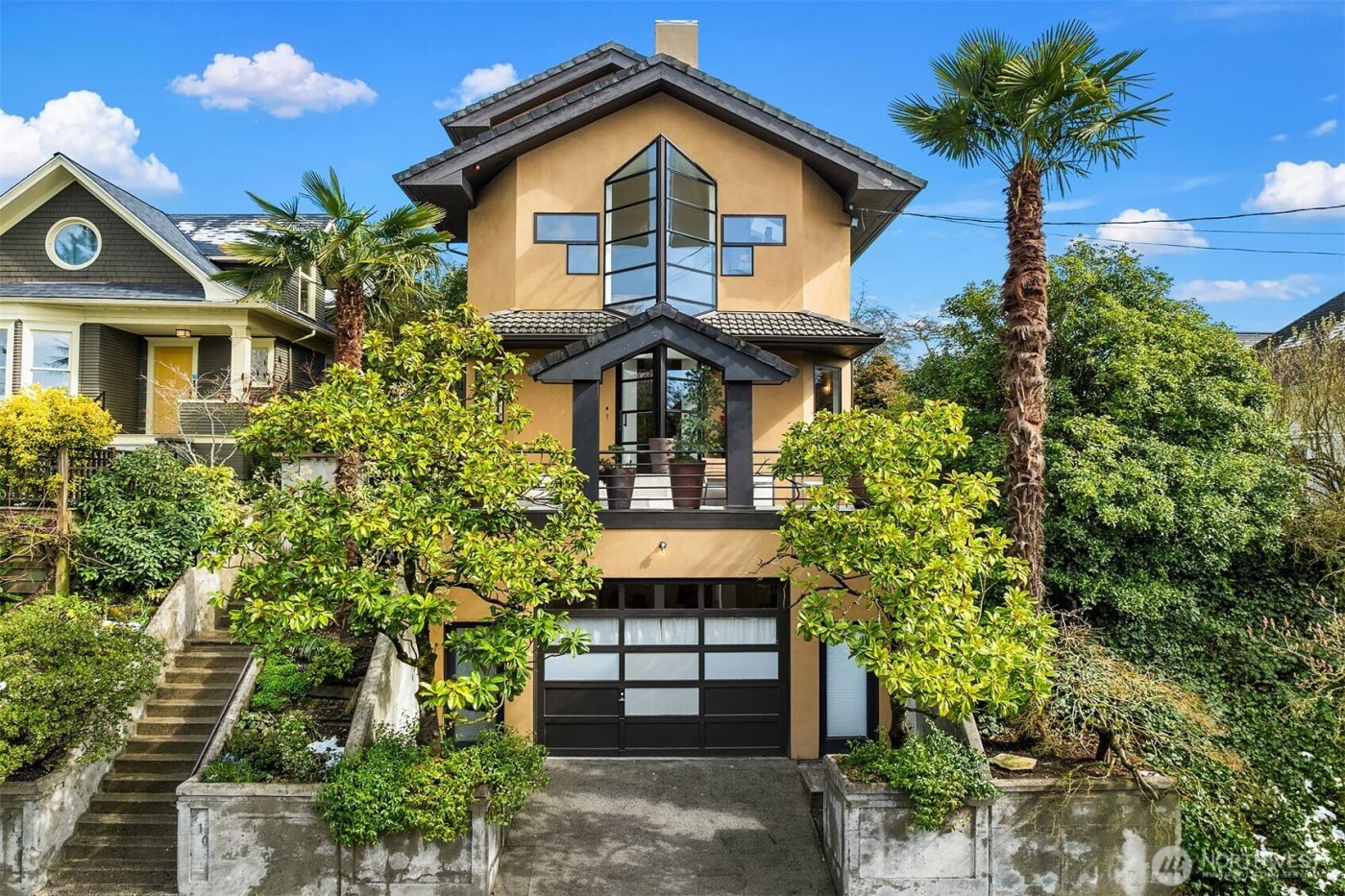 310 21st Avenue E, Seattle, WA 98112-5319