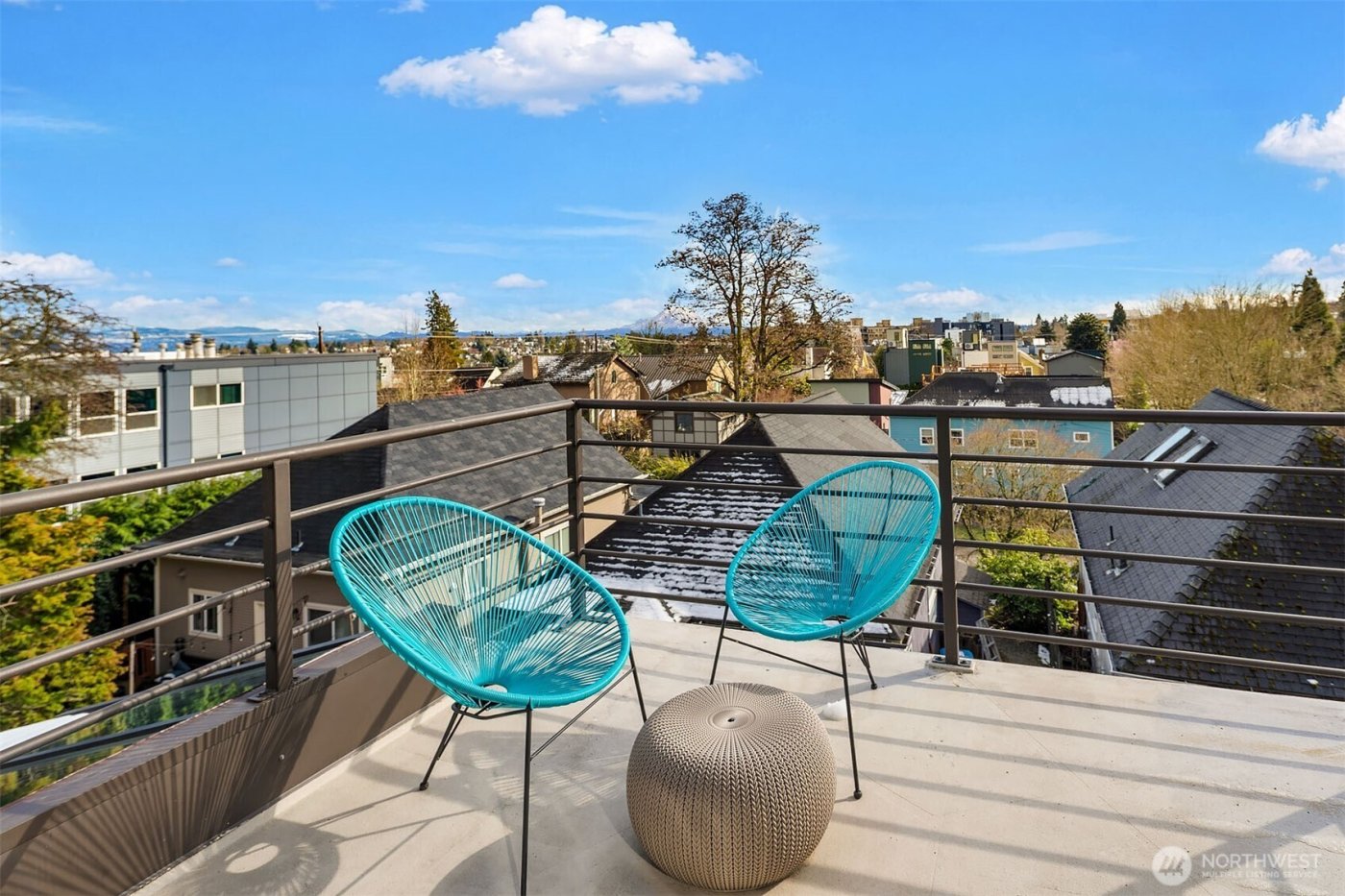 310 21st Avenue E, Seattle, WA 98112-5319