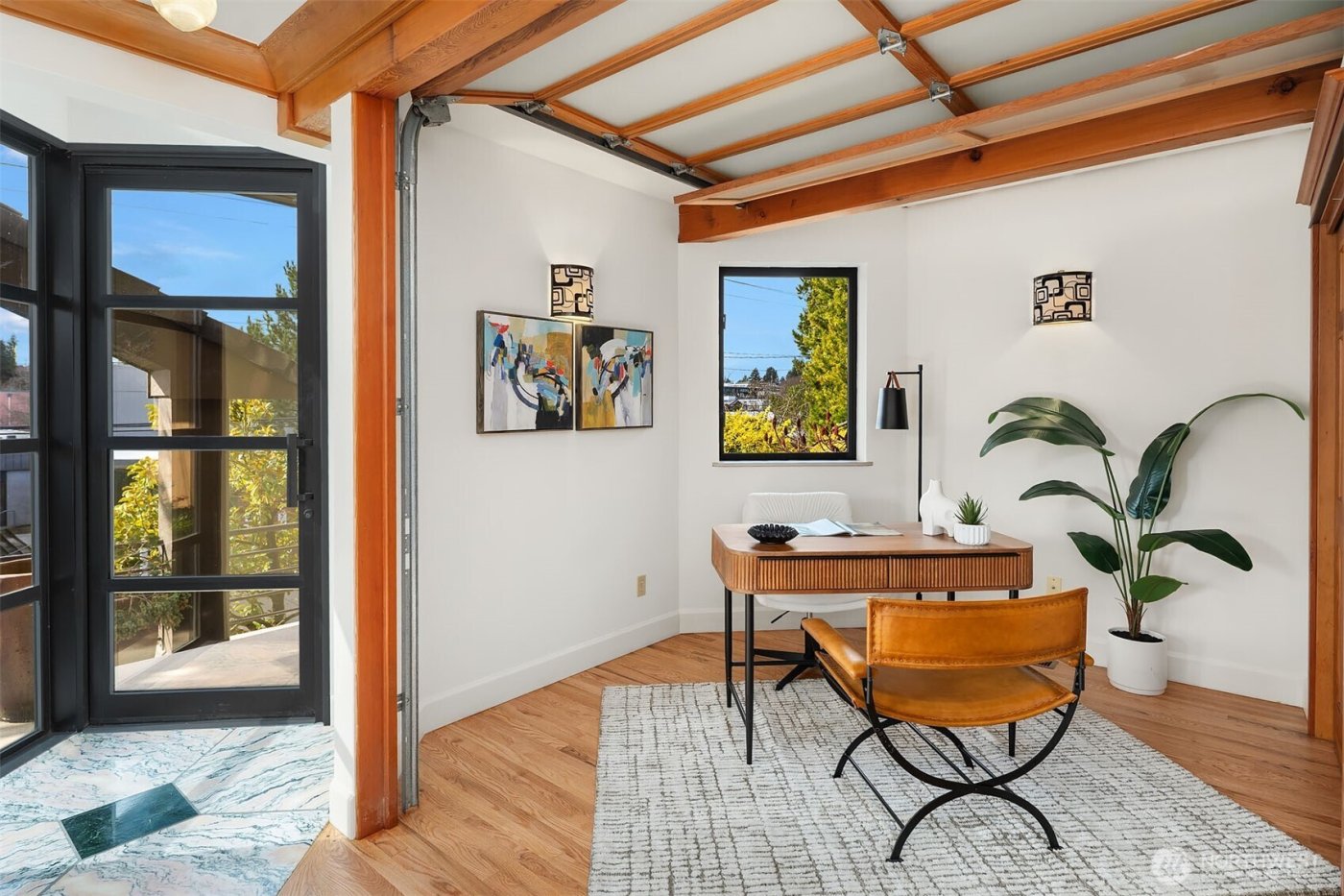 310 21st Avenue E, Seattle, WA 98112-5319