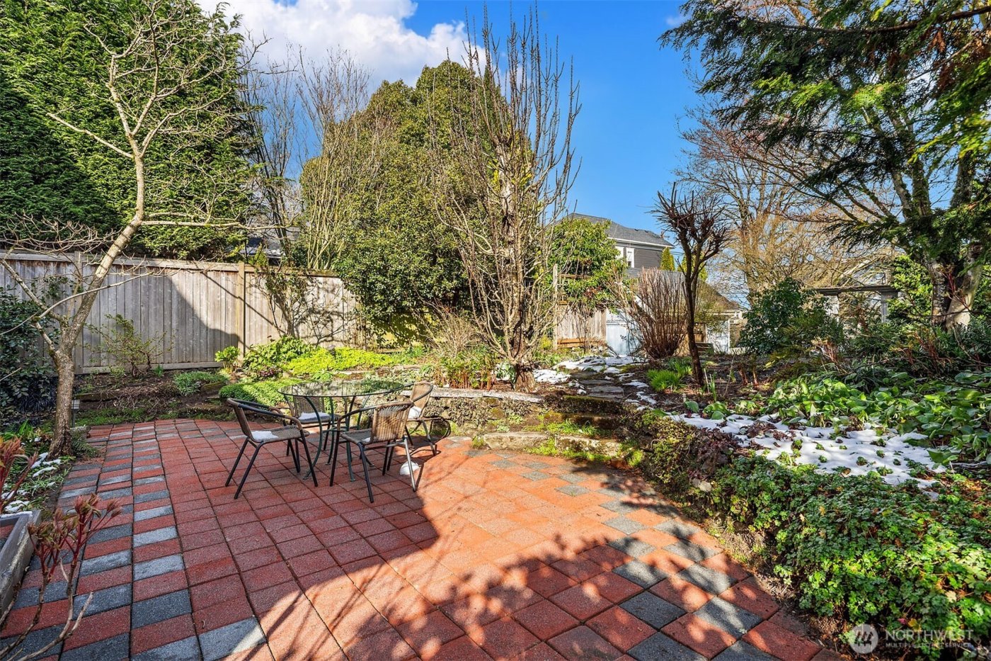 310 21st Avenue E, Seattle, WA 98112-5319