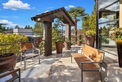 310 21st Avenue E, Seattle, WA 98112-5319 - Photo 3