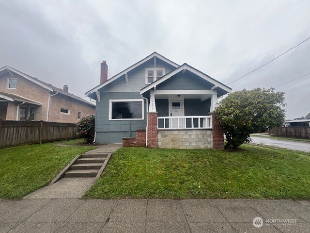 1104 S Prospect Street , Tacoma, WA 98405