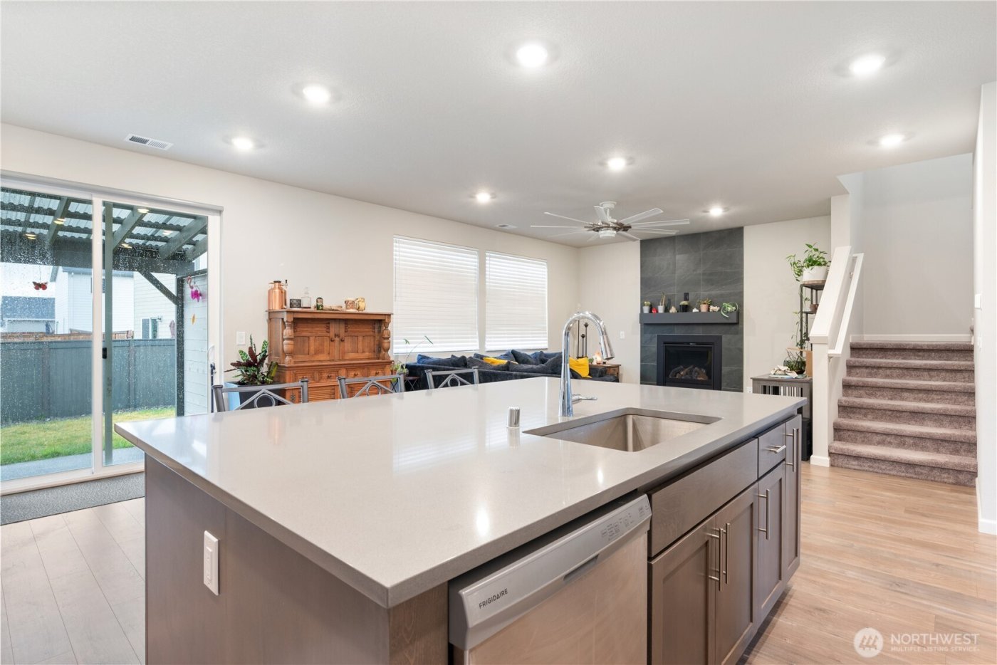 1906 Melody Way , Longview, WA 98632