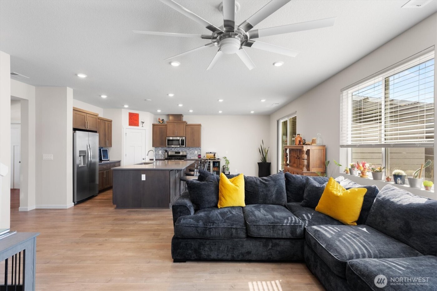 1906 Melody Way , Longview, WA 98632