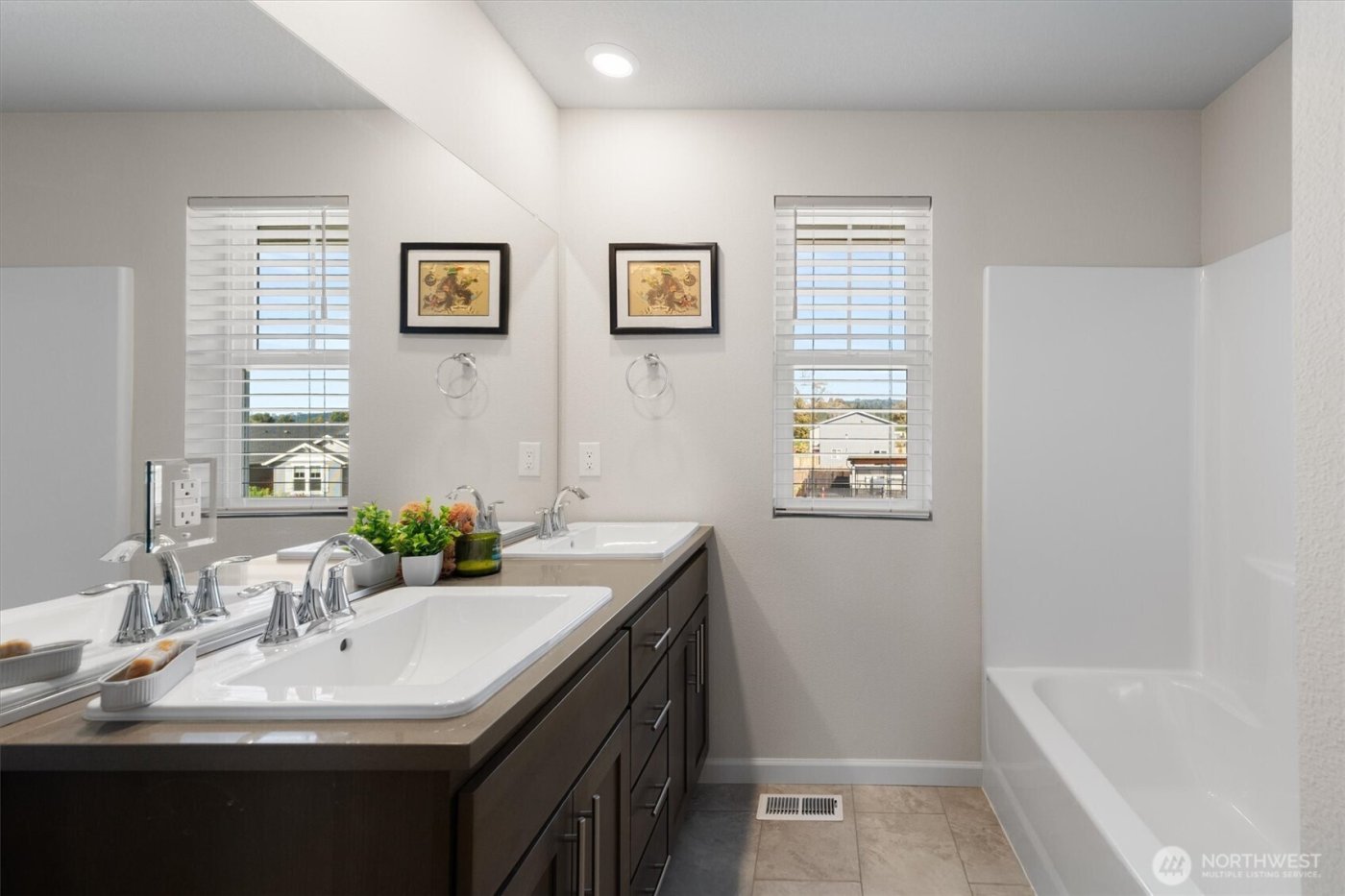 1906 Melody Way , Longview, WA 98632