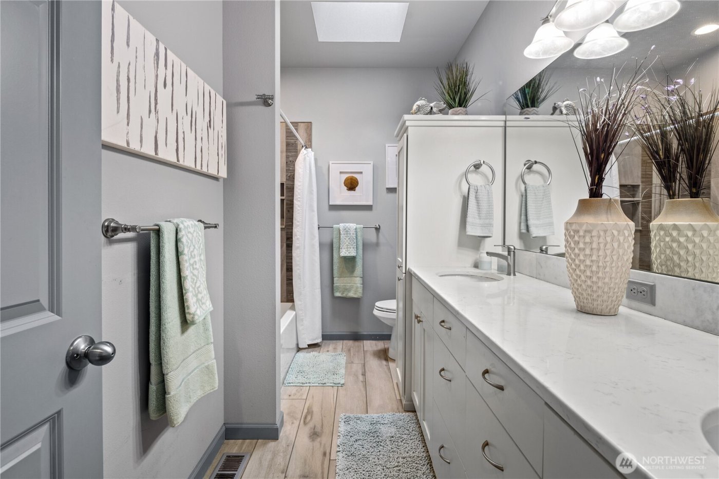 26568 221st Place SE, Maple Valley, WA 98038