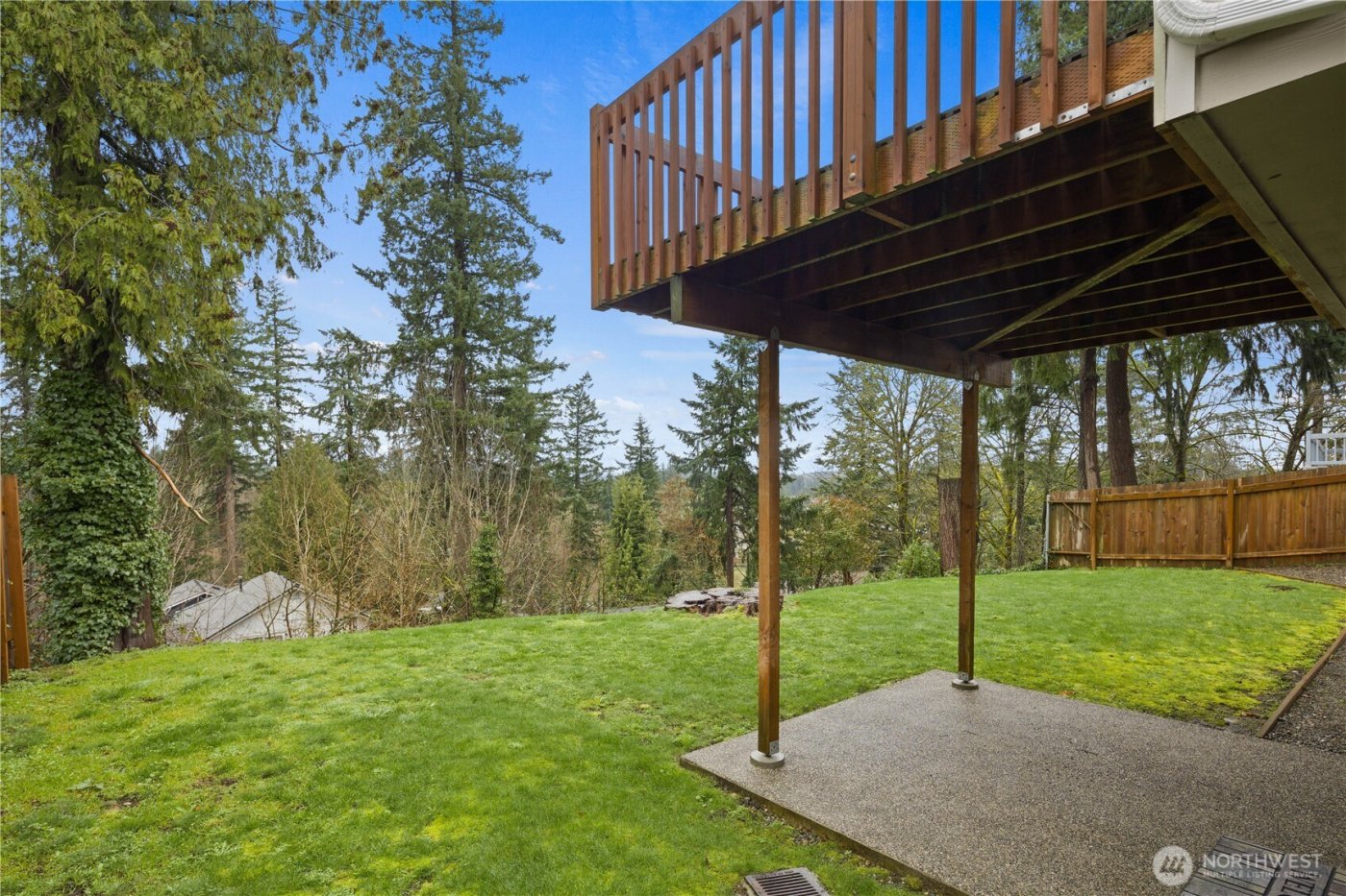 26568 221st Place SE, Maple Valley, WA 98038