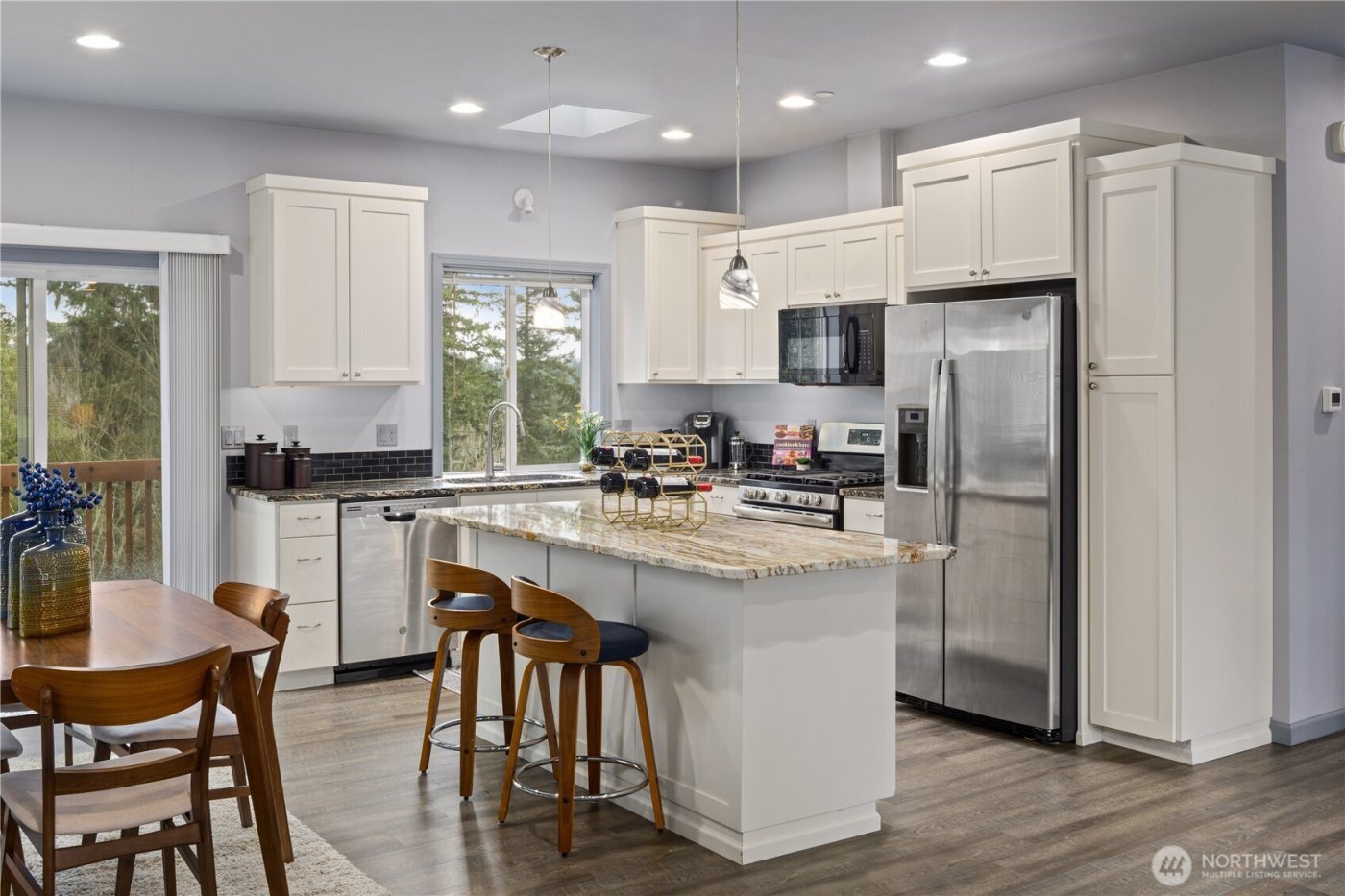 26568 221st Place SE, Maple Valley, WA 98038