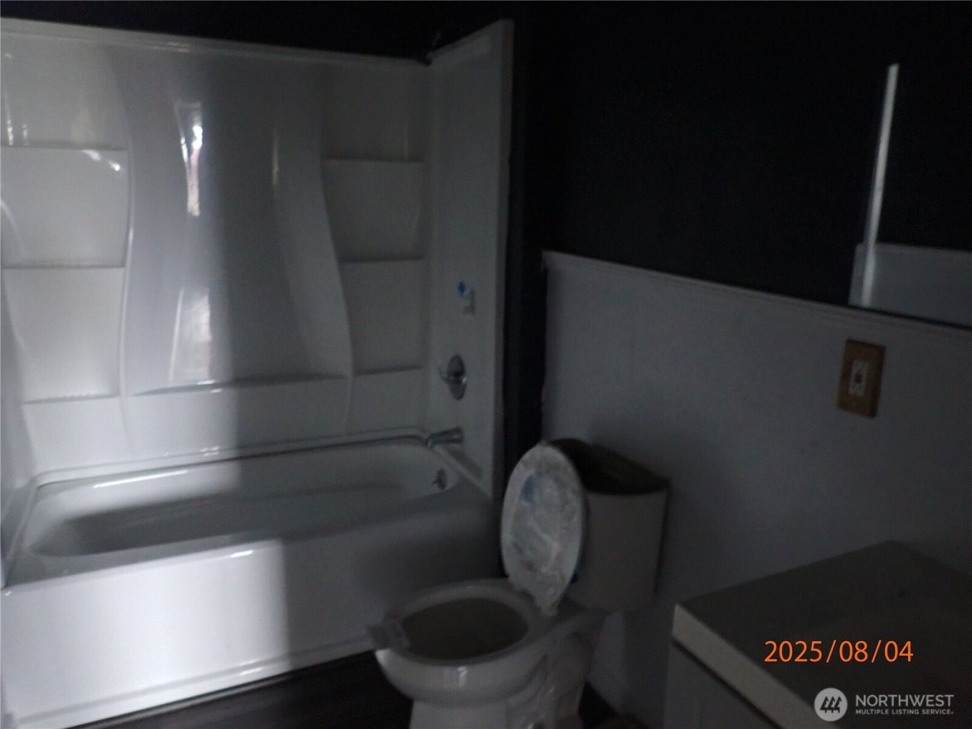 2002 Pacific Avenue , Aberdeen, WA 98520