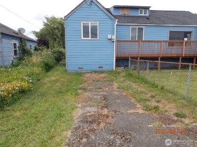2002 Pacific Avenue , Aberdeen, WA 98520 - Photo 3