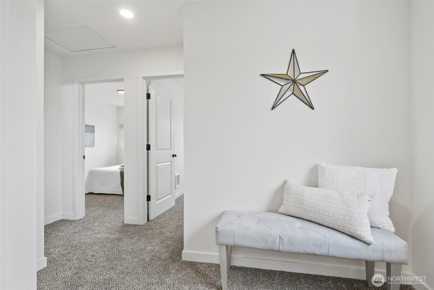 709 S 9th Avenue , Kelso, WA 98626