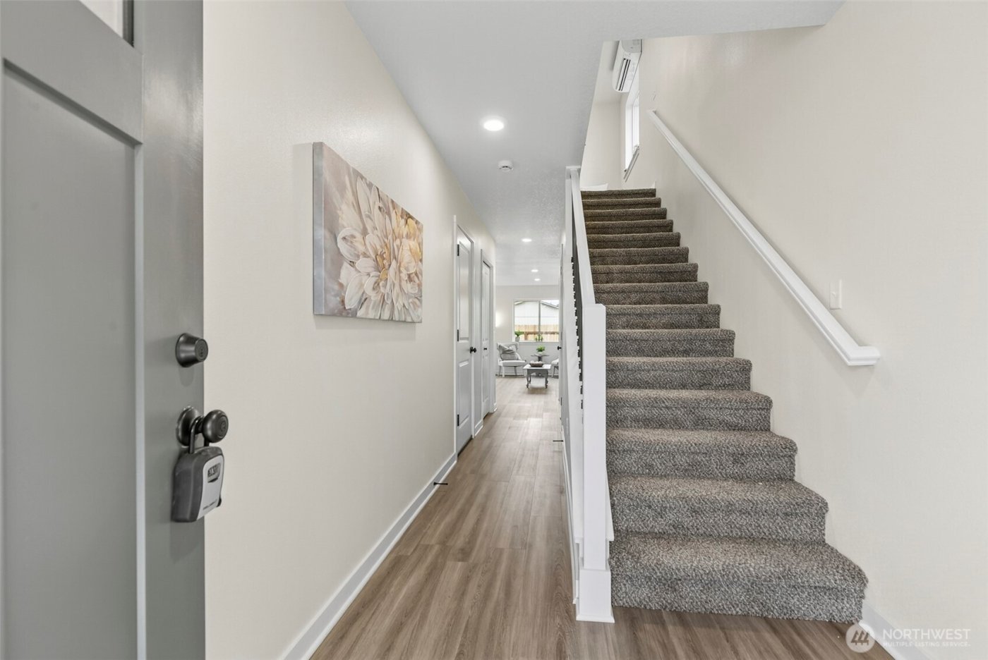 709 S 9th Avenue , Kelso, WA 98626