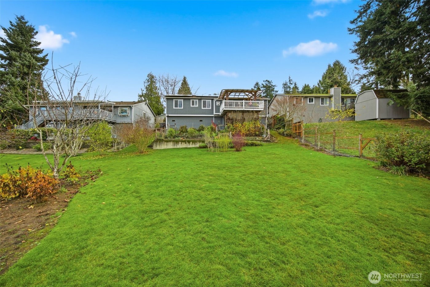 11303 126th Avenue NE, Kirkland, WA 98033