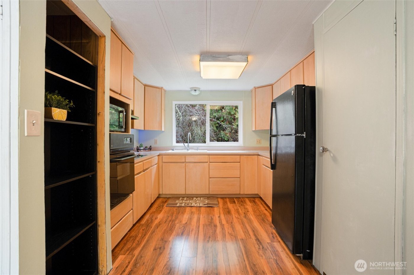 1916 Key Peninsula Highway NW, Lakebay, WA 98349