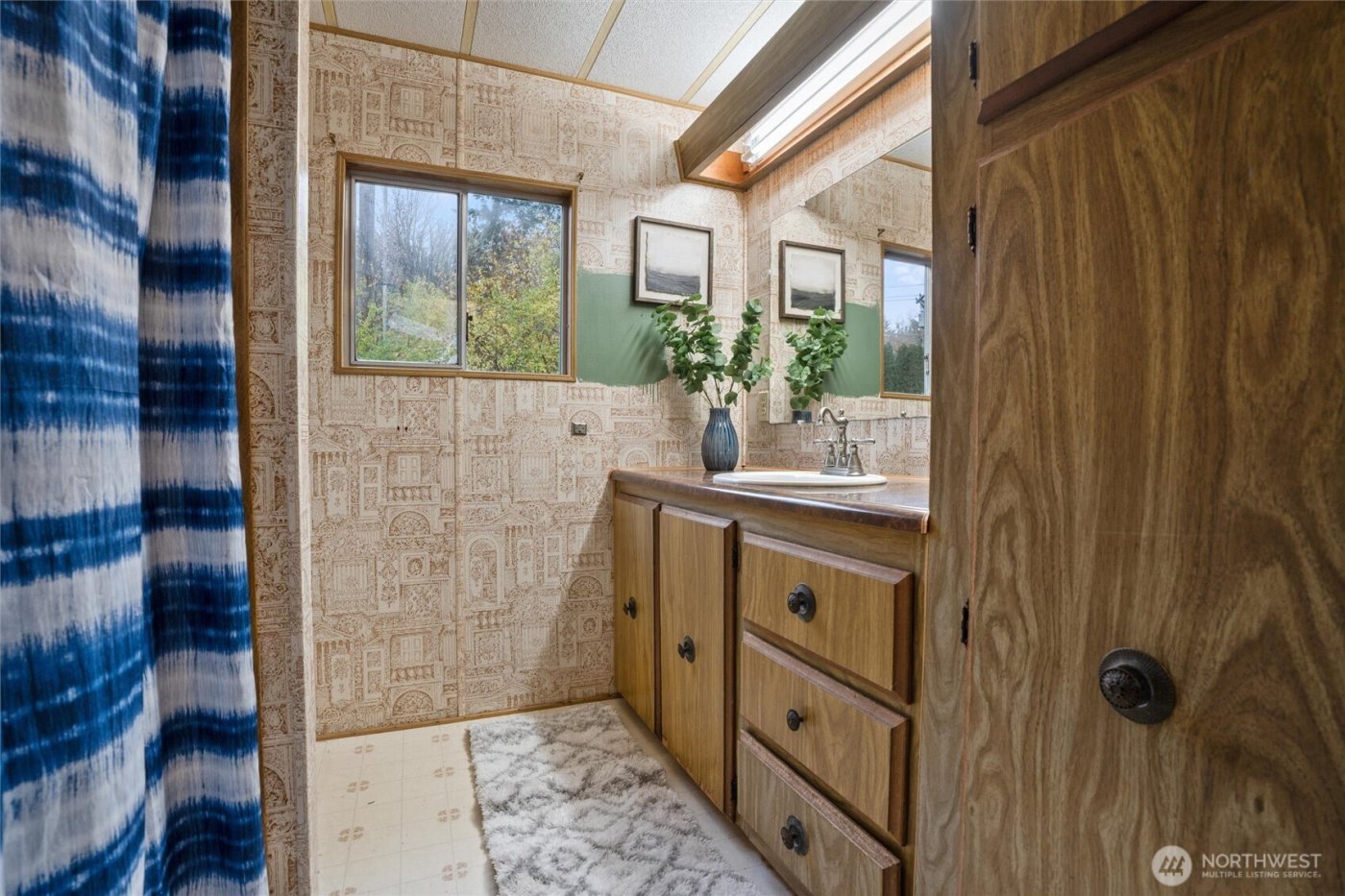 1916 Key Peninsula Highway NW, Lakebay, WA 98349