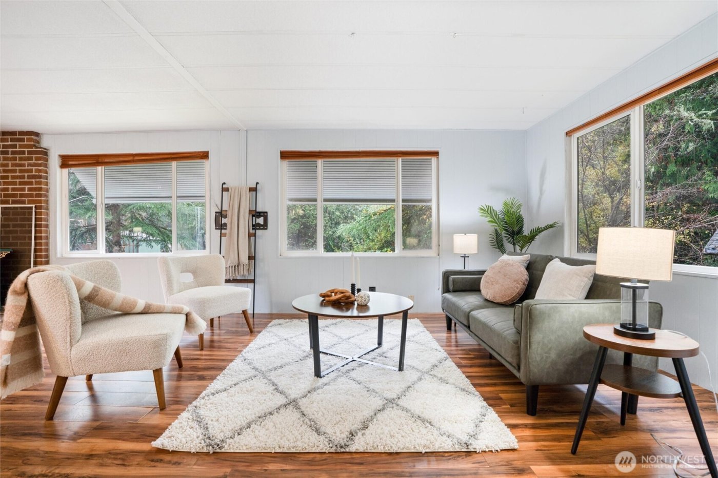 1916 Key Peninsula Highway NW, Lakebay, WA 98349