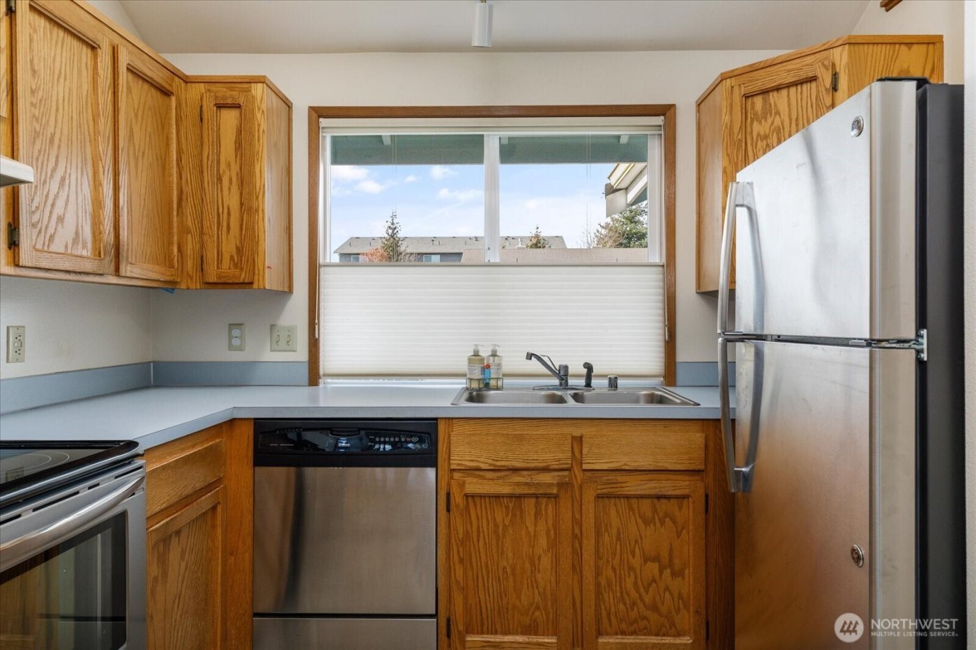 150 NE Nunan Loop #1, Oak Harbor, WA 98277