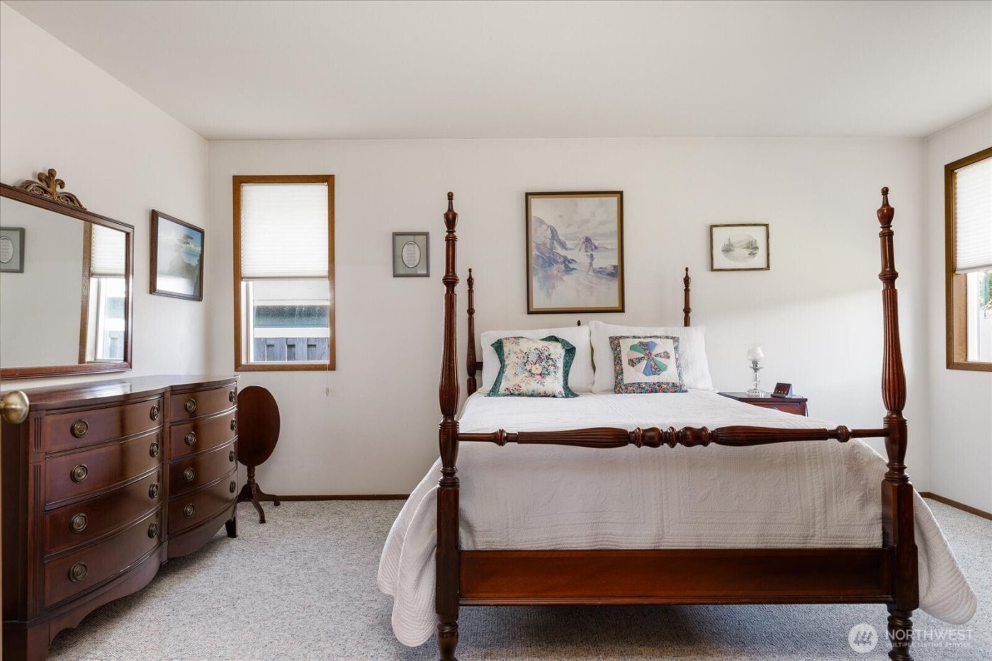 150 NE Nunan Loop #1, Oak Harbor, WA 98277