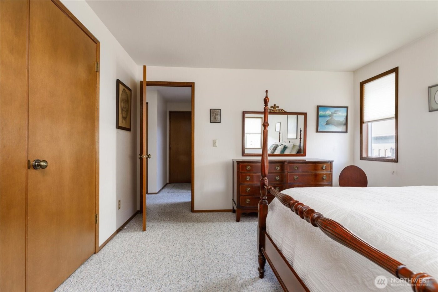 150 NE Nunan Loop #1, Oak Harbor, WA 98277