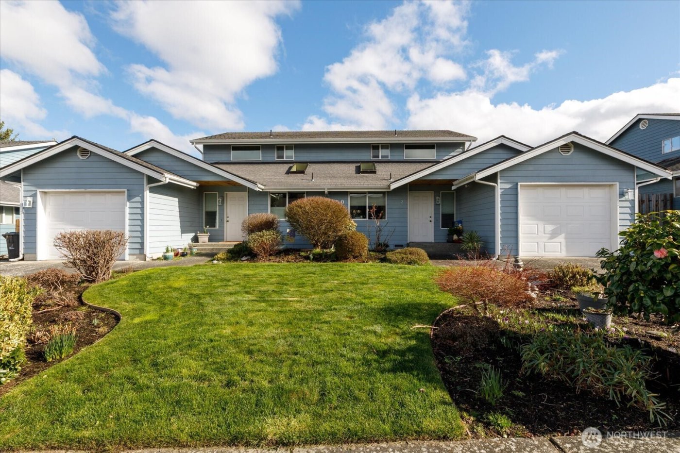 150 NE Nunan Loop #1, Oak Harbor, WA 98277