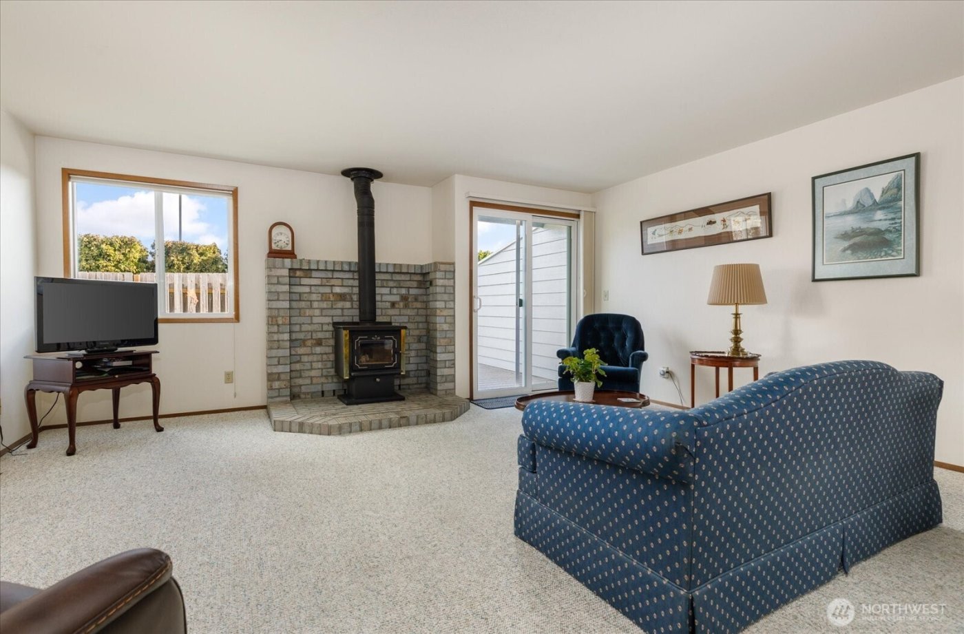 150 NE Nunan Loop #1, Oak Harbor, WA 98277