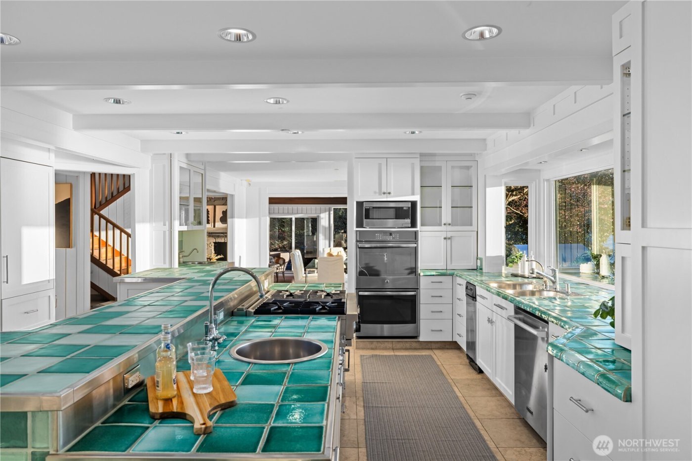 18 Holly Lane , Mercer Island, WA 98040