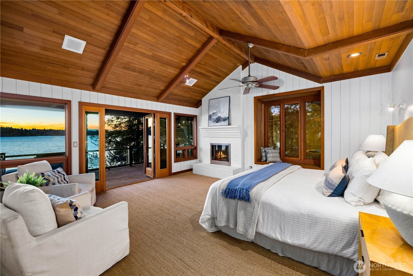 18 Holly Lane , Mercer Island, WA 98040