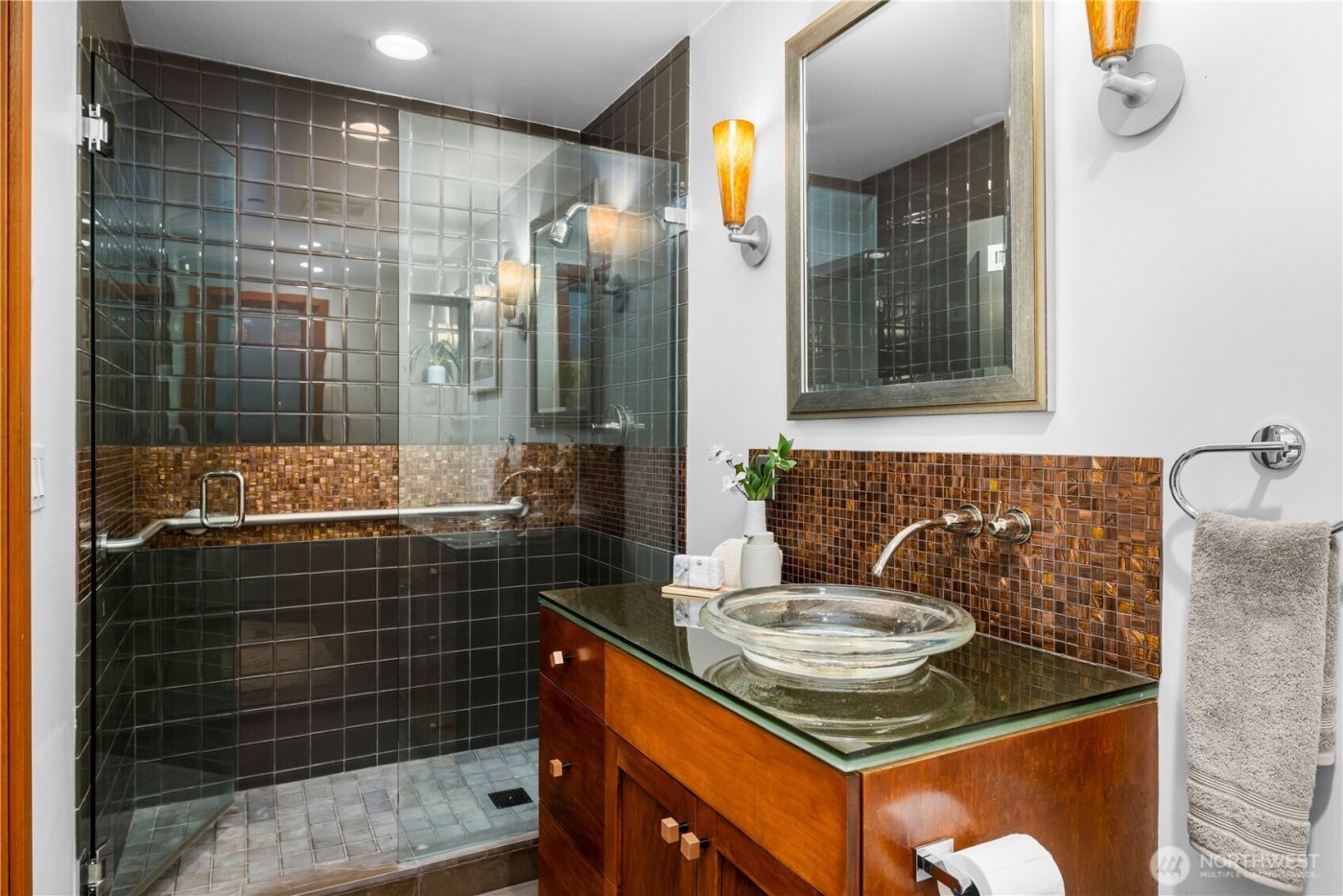 18 Holly Lane , Mercer Island, WA 98040