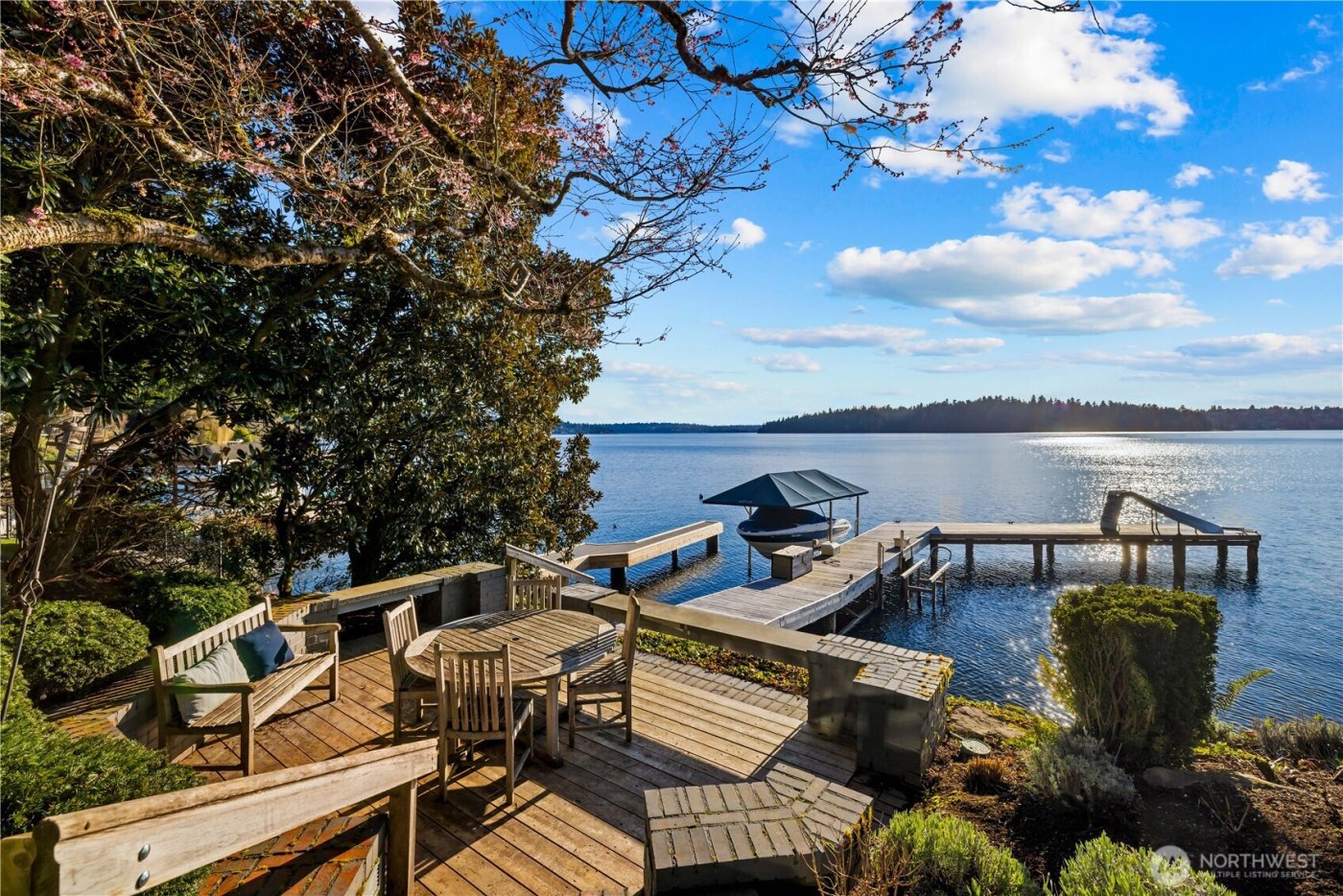 18 Holly Lane , Mercer Island, WA 98040