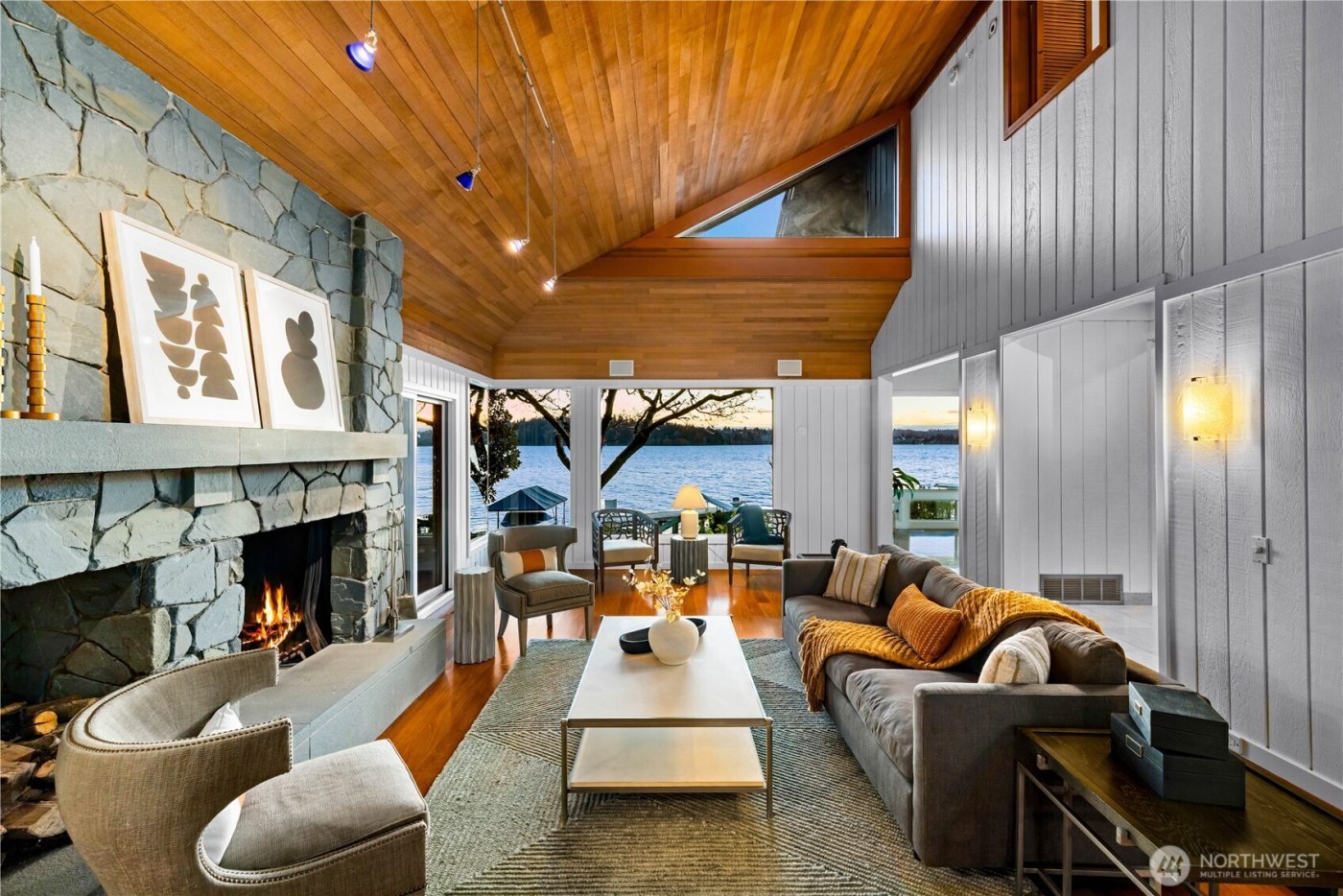 18 Holly Lane , Mercer Island, WA 98040