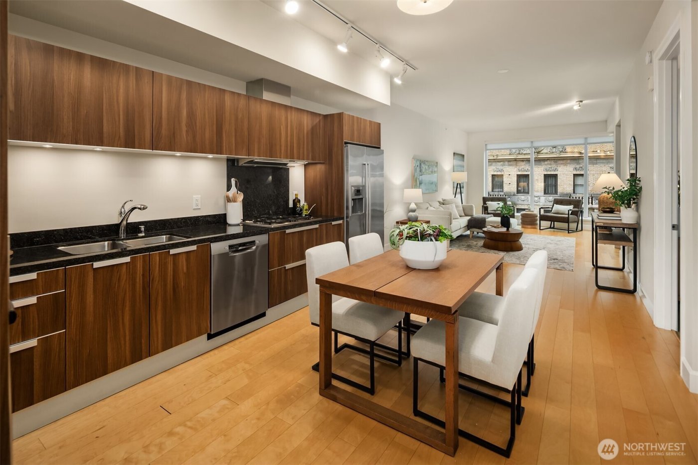 1920 4th Avenue #812, Seattle, WA 98101