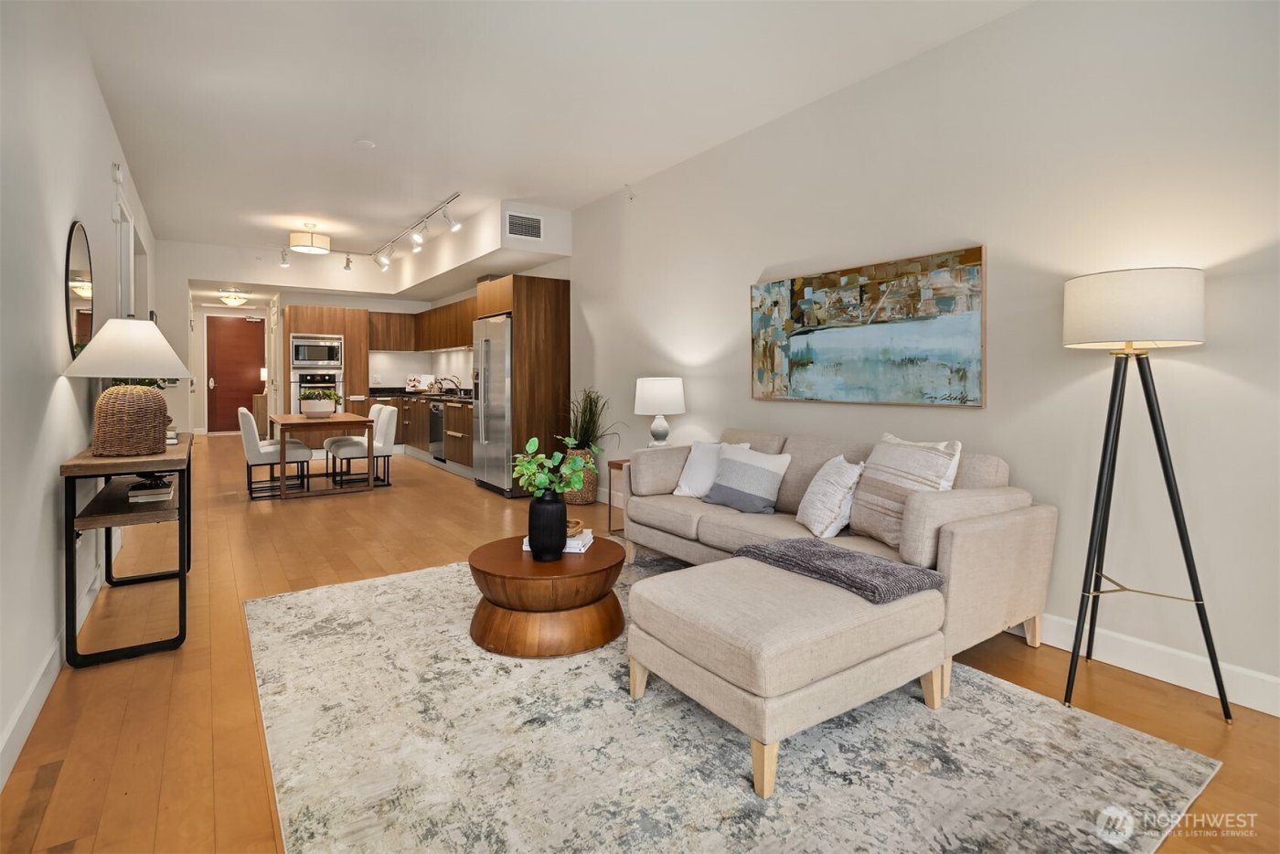 1920 4th Avenue #812, Seattle, WA 98101