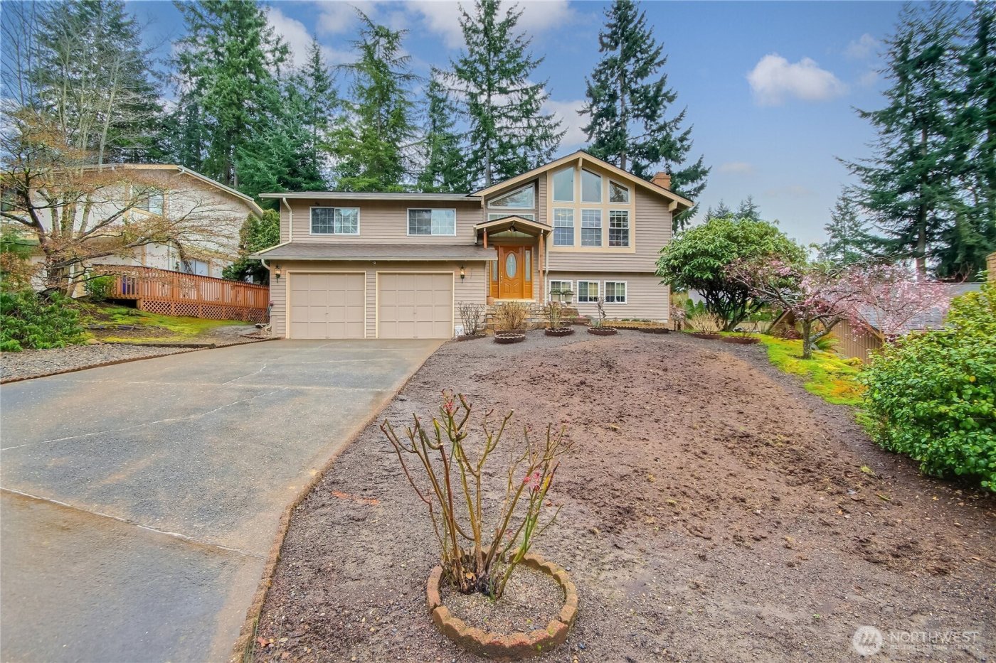 517 SW 324th St , Federal Way, WA 98023