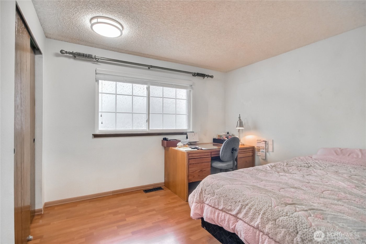 517 SW 324th St , Federal Way, WA 98023