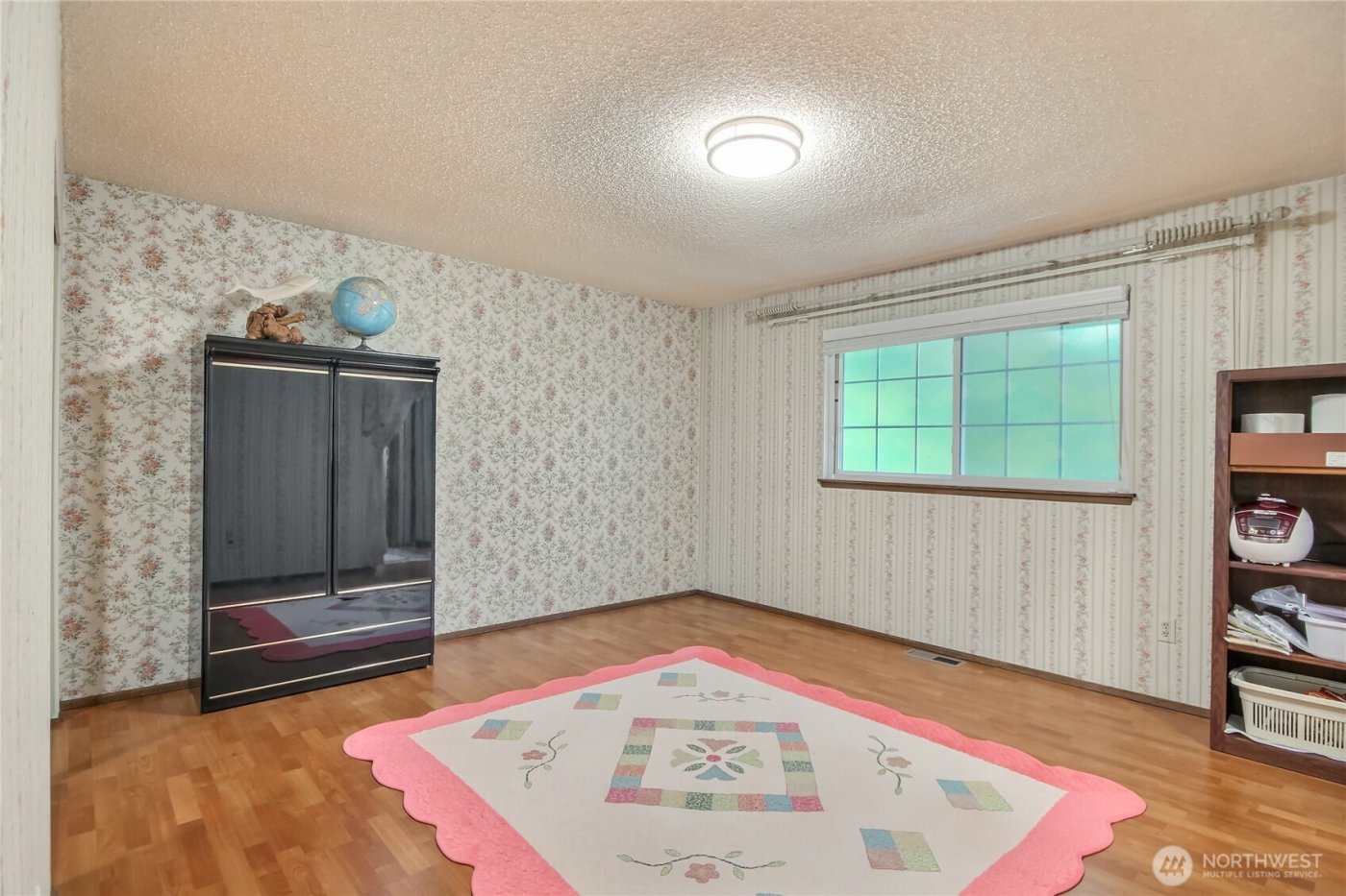 517 SW 324th St , Federal Way, WA 98023