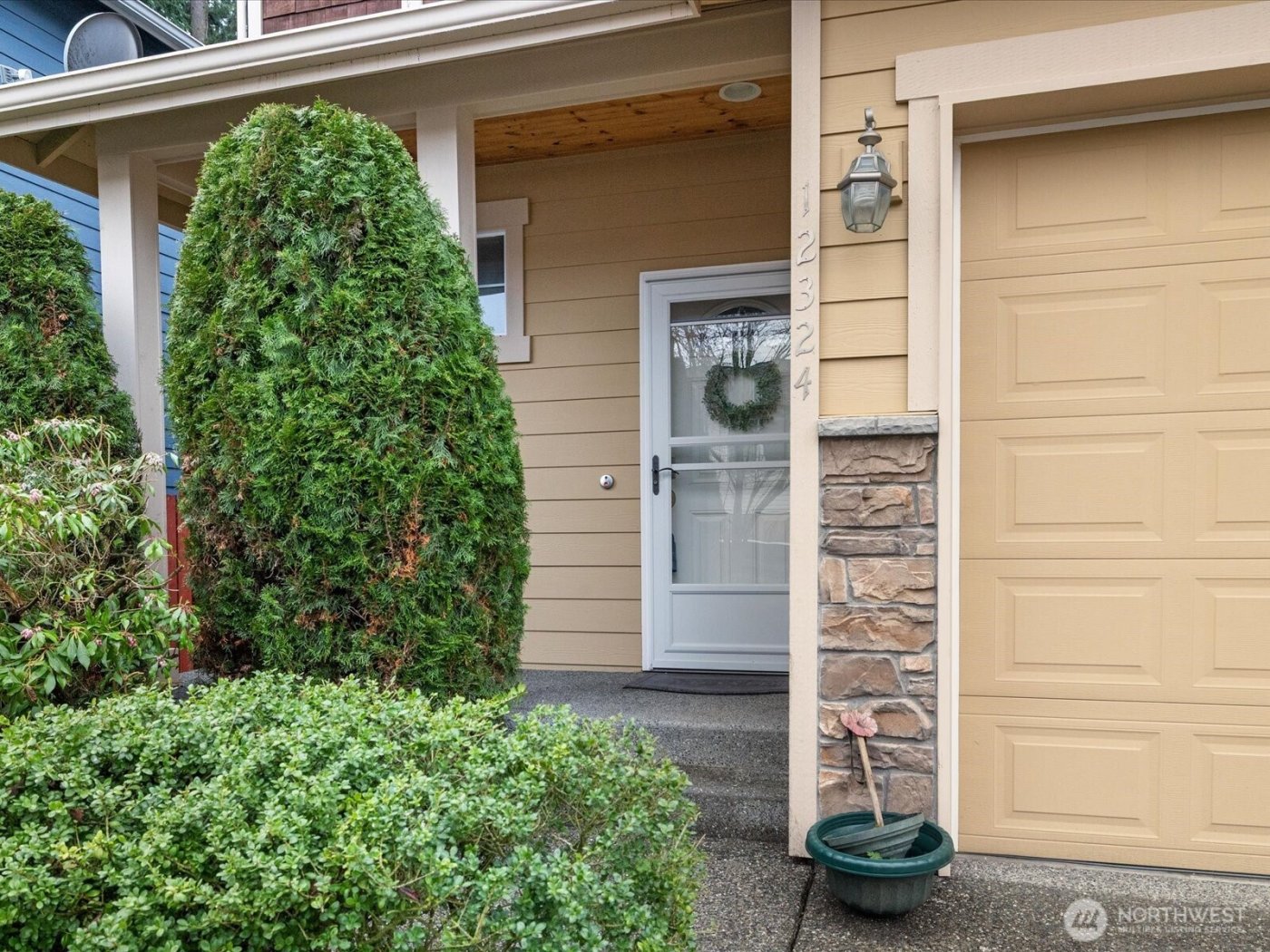 12324 29th Place W #6, Everett, WA 98204
