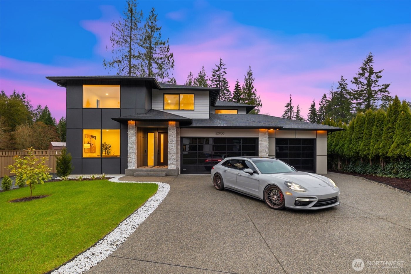 22900 101st Avenue SE, Woodinville, WA 98077-8004