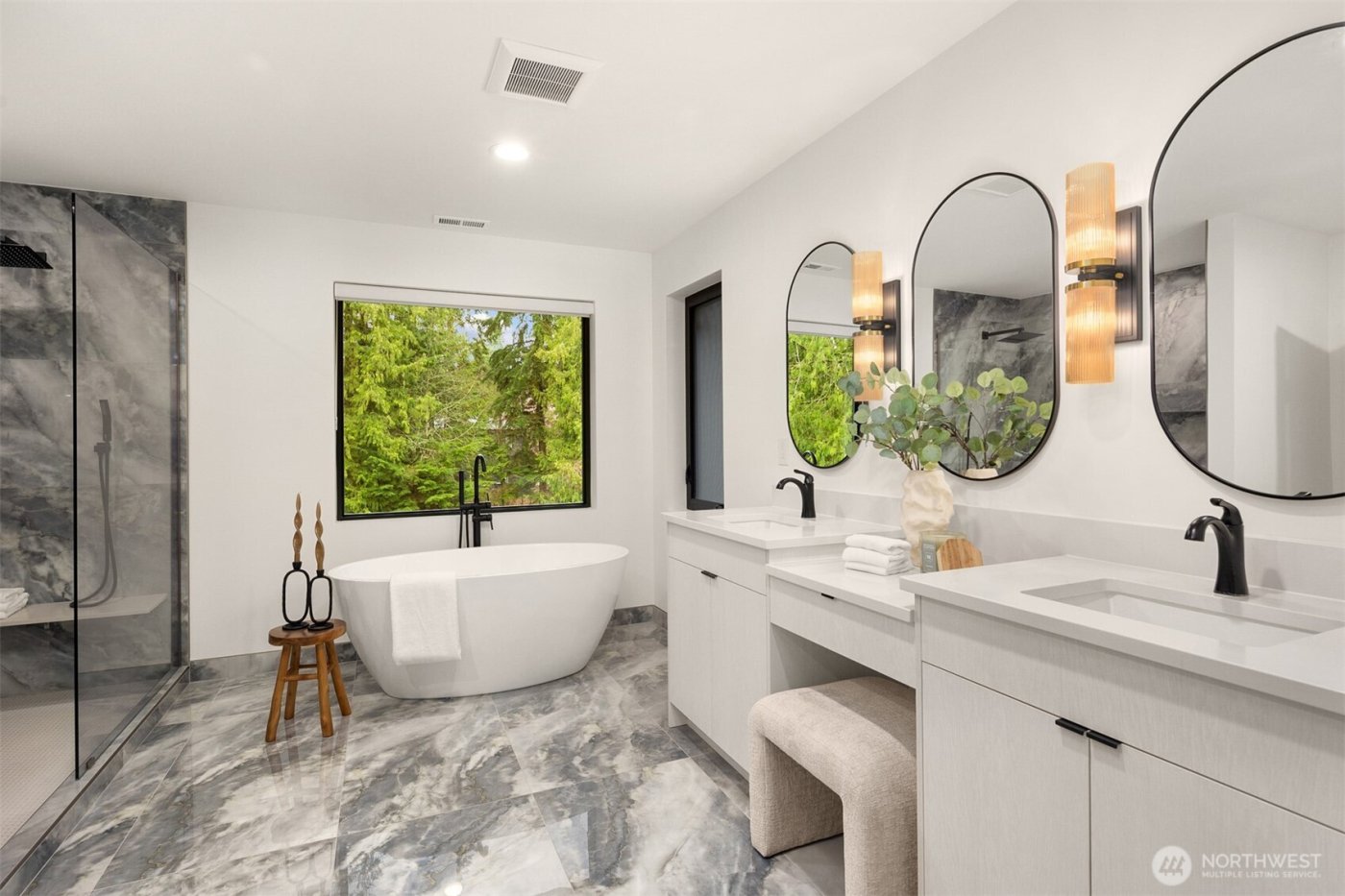 22900 101st Avenue SE, Woodinville, WA 98077-8004