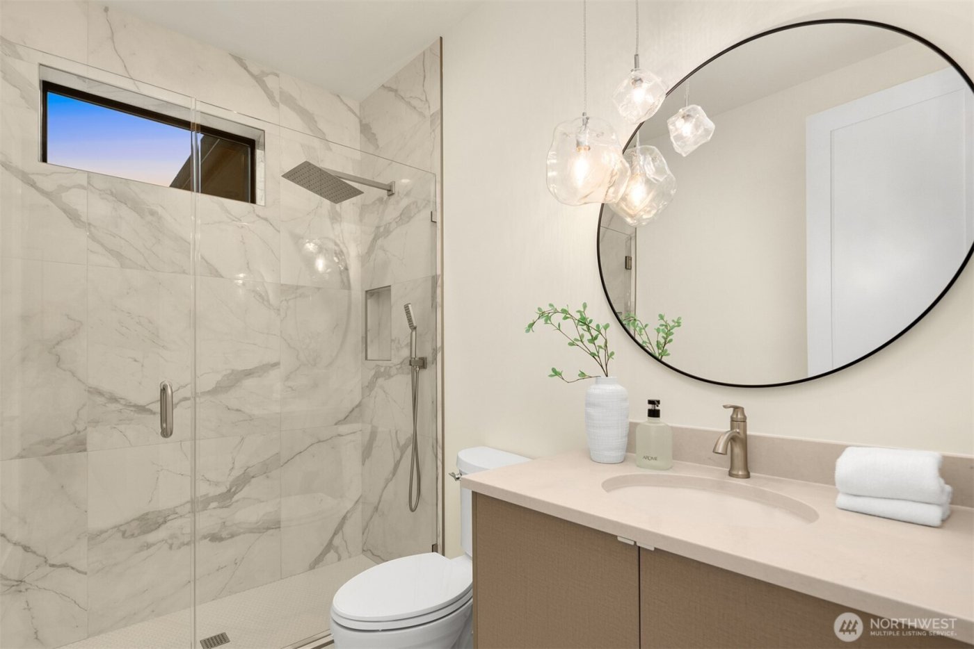 22900 101st Avenue SE, Woodinville, WA 98077-8004