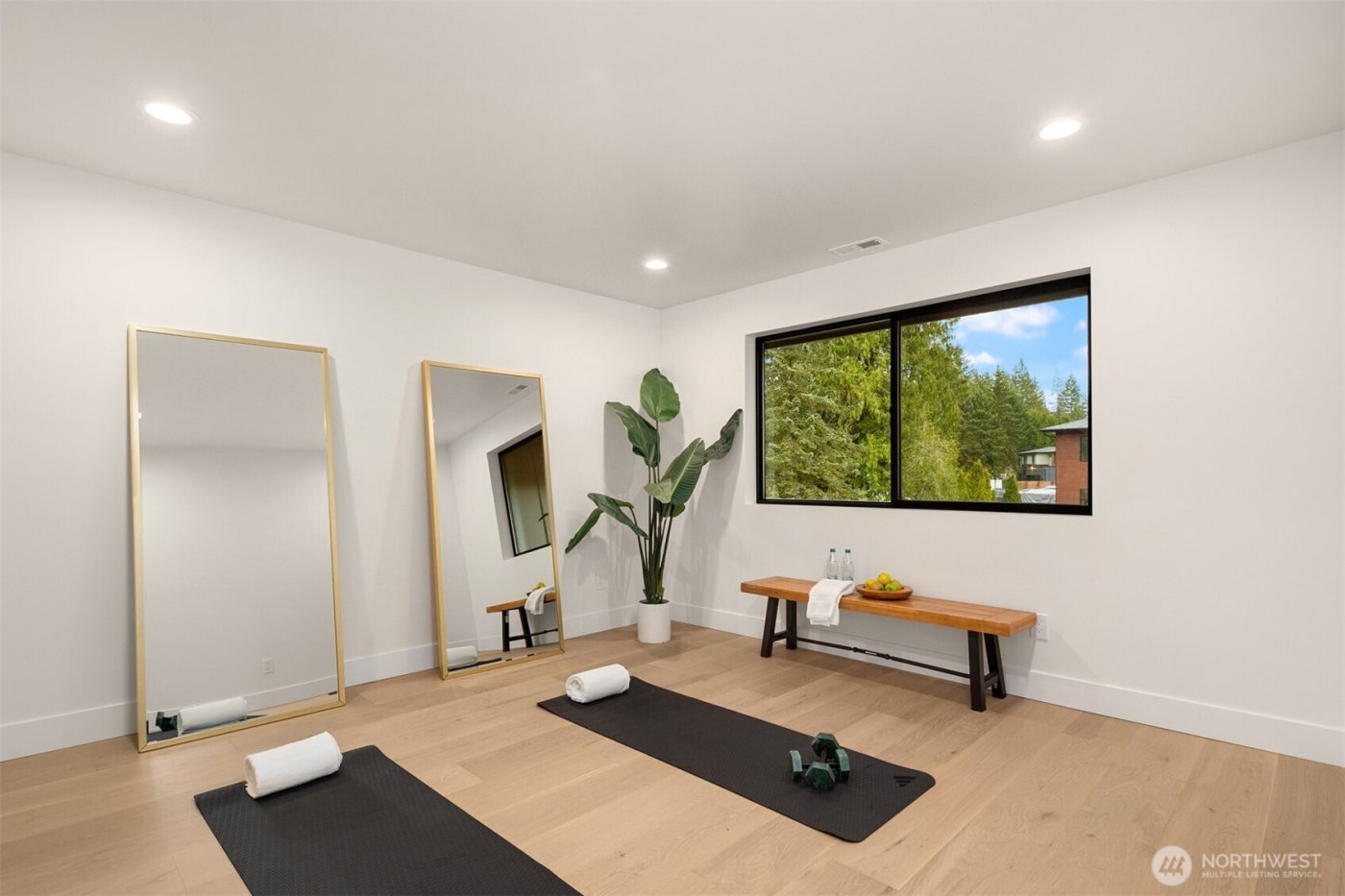 22900 101st Avenue SE, Woodinville, WA 98077-8004