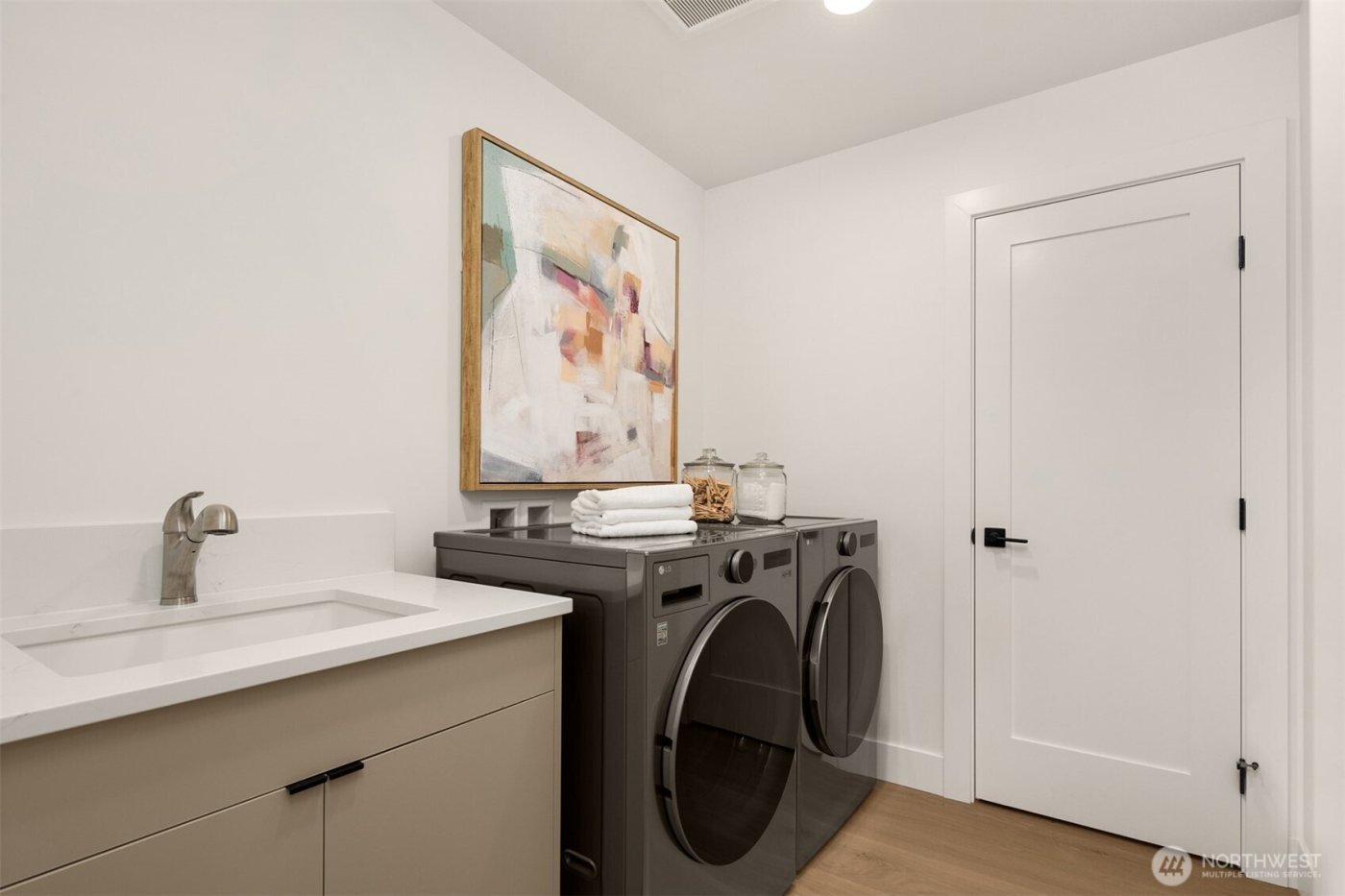 22900 101st Avenue SE, Woodinville, WA 98077-8004