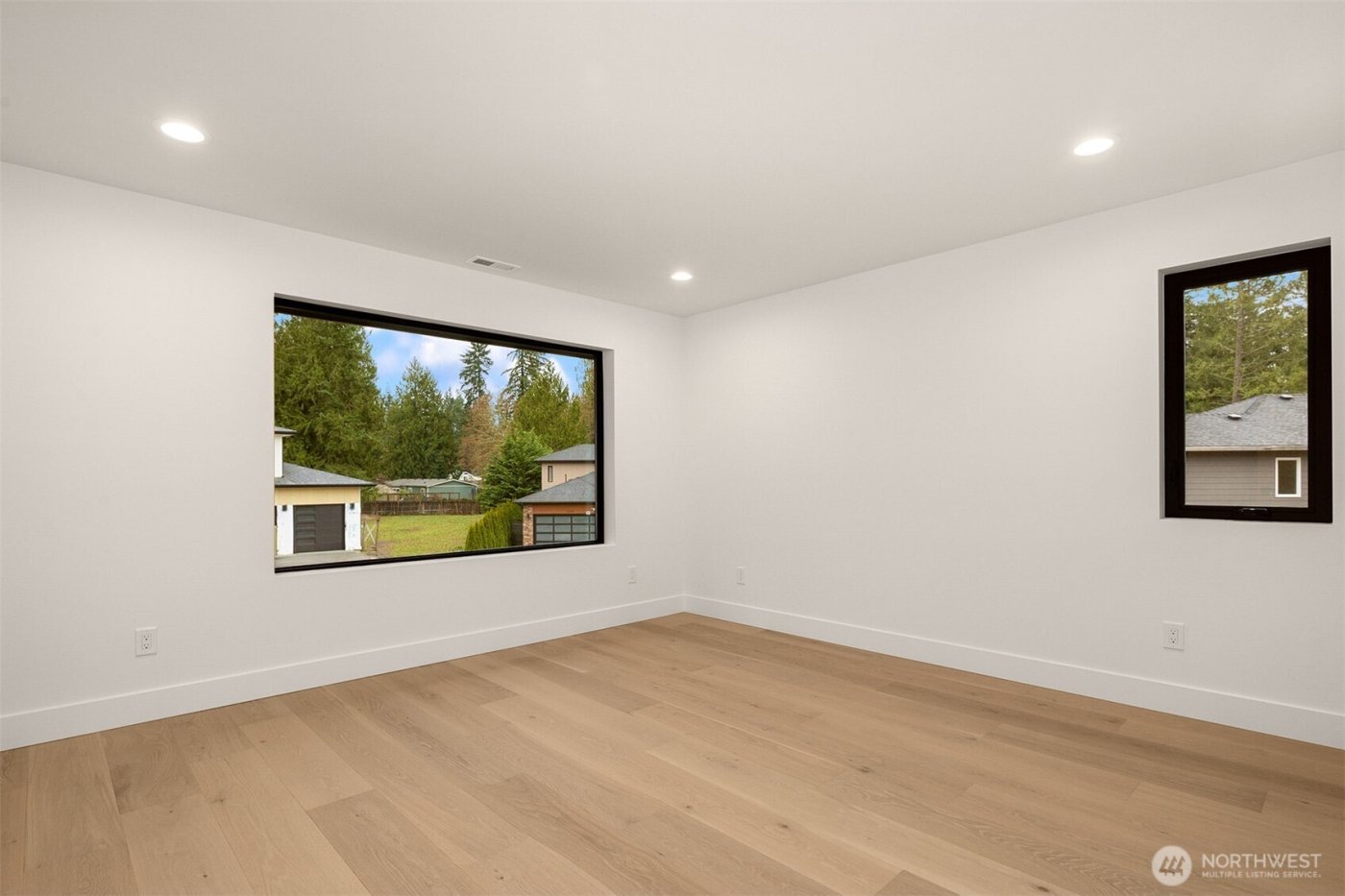 22900 101st Avenue SE, Woodinville, WA 98077-8004