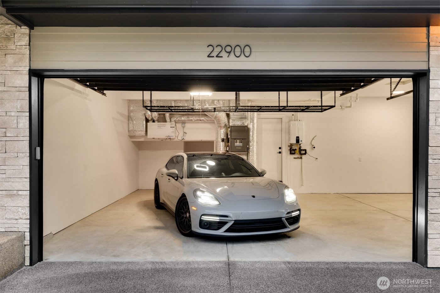 22900 101st Avenue SE, Woodinville, WA 98077-8004