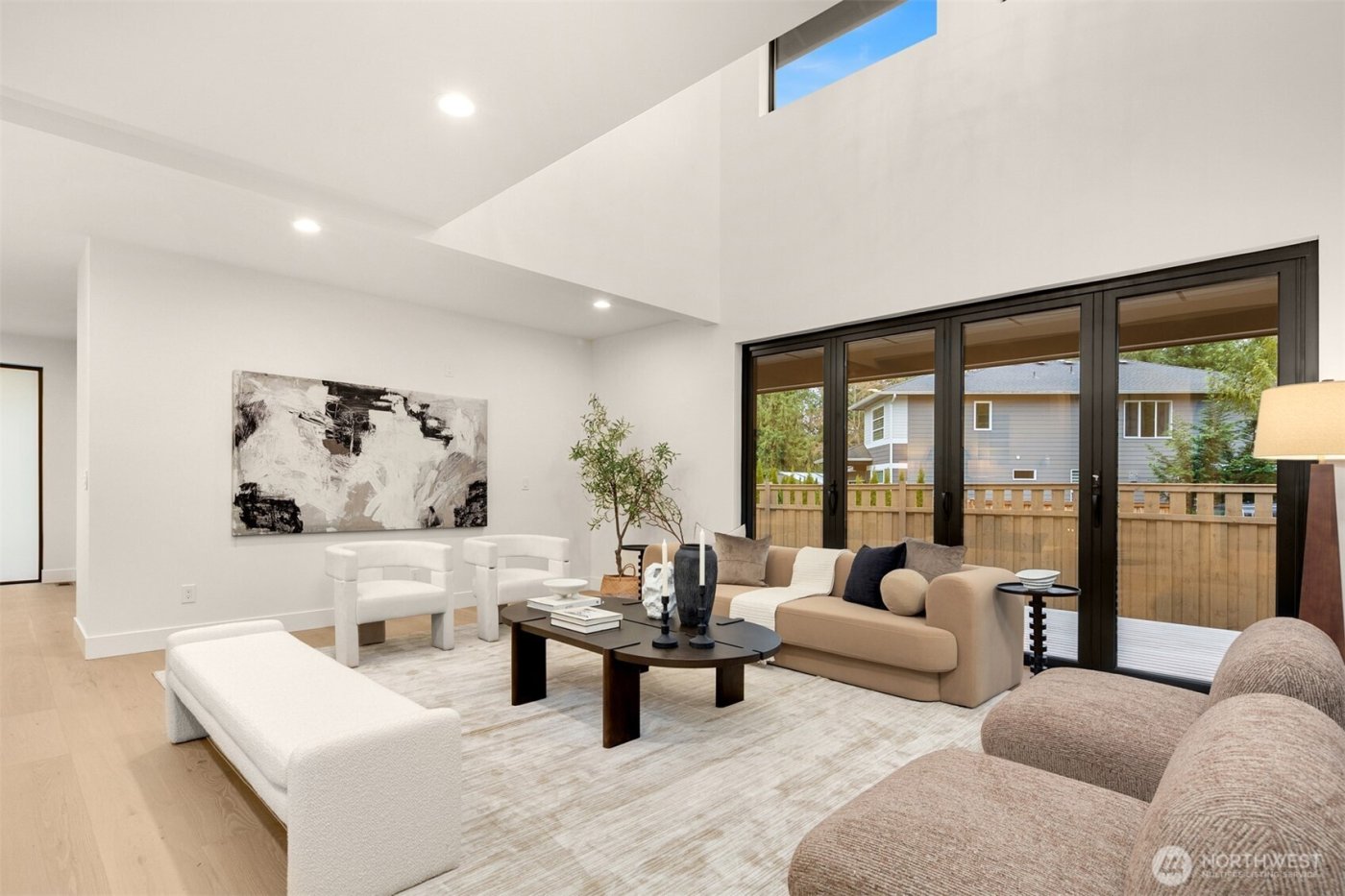 22900 101st Avenue SE, Woodinville, WA 98077-8004