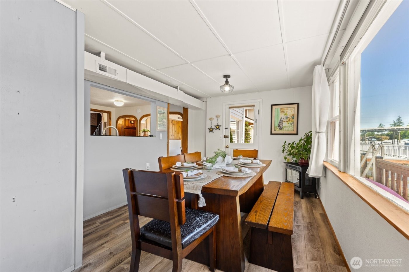 2423 Day Island Boulevard W, University Place, WA 98466